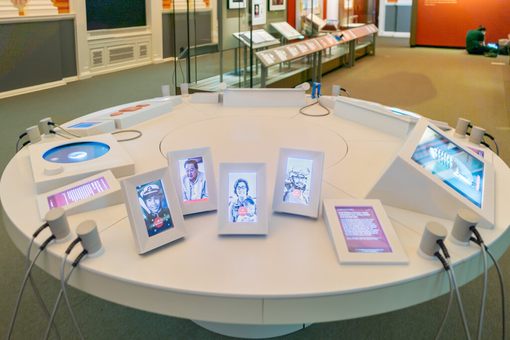 Ford AV integrated a multi-screen installation featuring six flat-panel displays and overhead directional speakers showcases films from the Library’s home movie collection