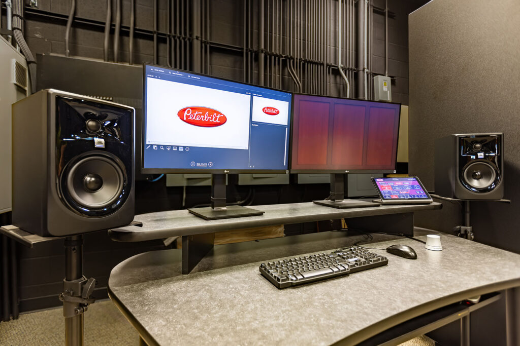 Ford AV integrates AV system at Peterbilt Motors